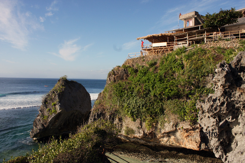  .   Uluwatu  