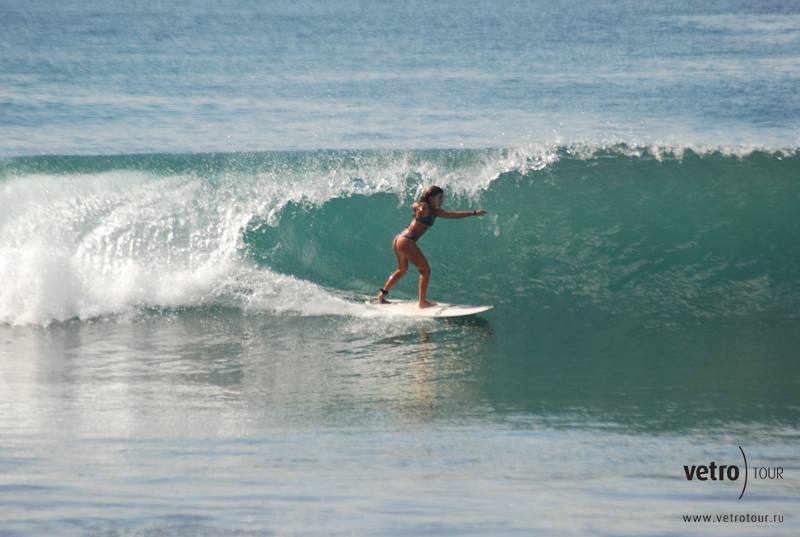    . Playa Hermosa