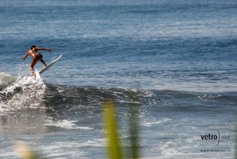    . Playa Hermosa 